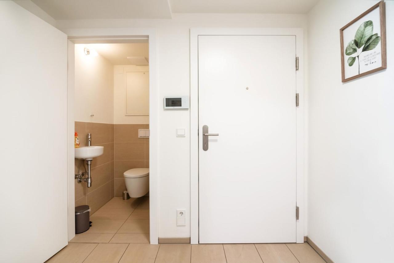 וינה Quiet And Cozy Apartment Next To Mariahilfer Strasse And Naschmarkt With Ac, Minimum 30 Nights מראה חיצוני תמונה