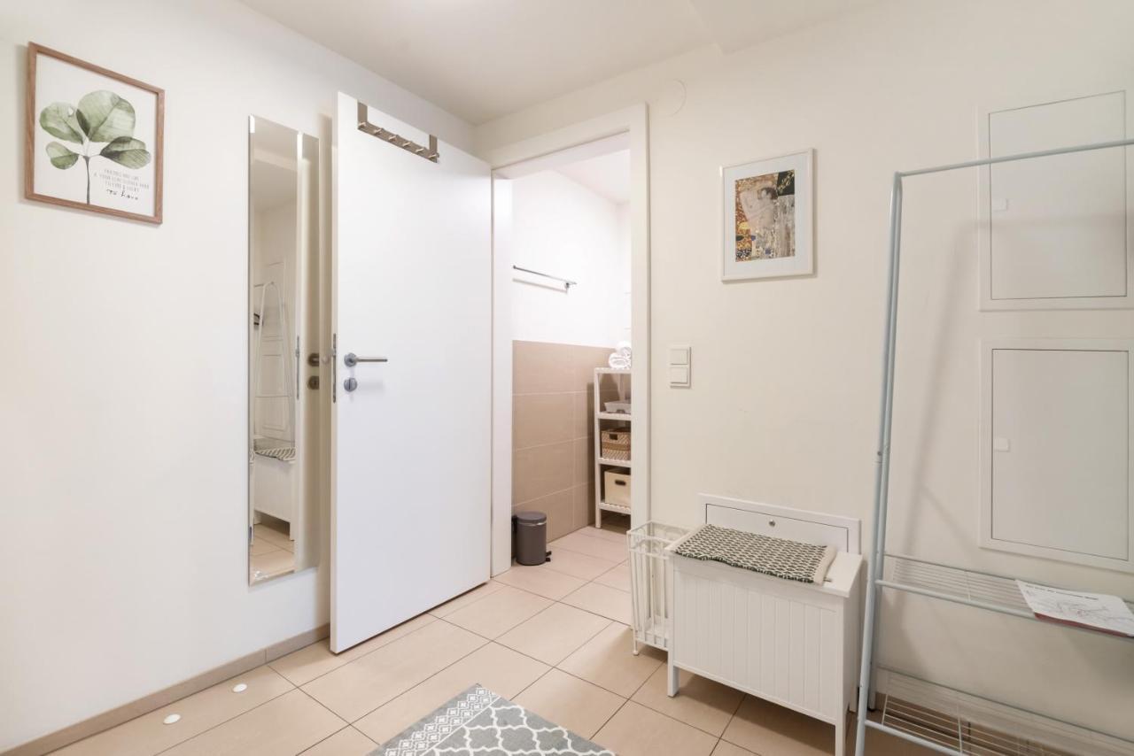 וינה Quiet And Cozy Apartment Next To Mariahilfer Strasse And Naschmarkt With Ac, Minimum 30 Nights מראה חיצוני תמונה