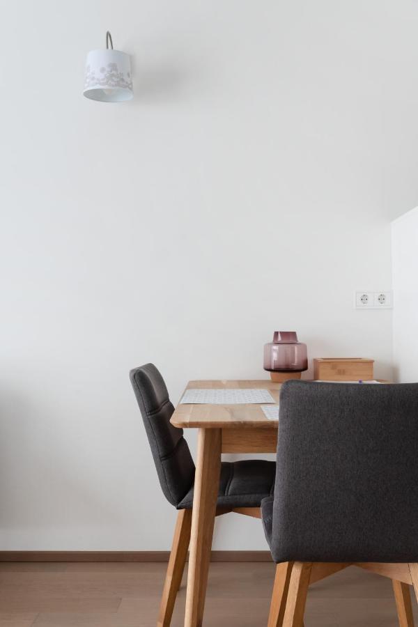וינה Quiet And Cozy Apartment Next To Mariahilfer Strasse And Naschmarkt With Ac, Minimum 30 Nights מראה חיצוני תמונה