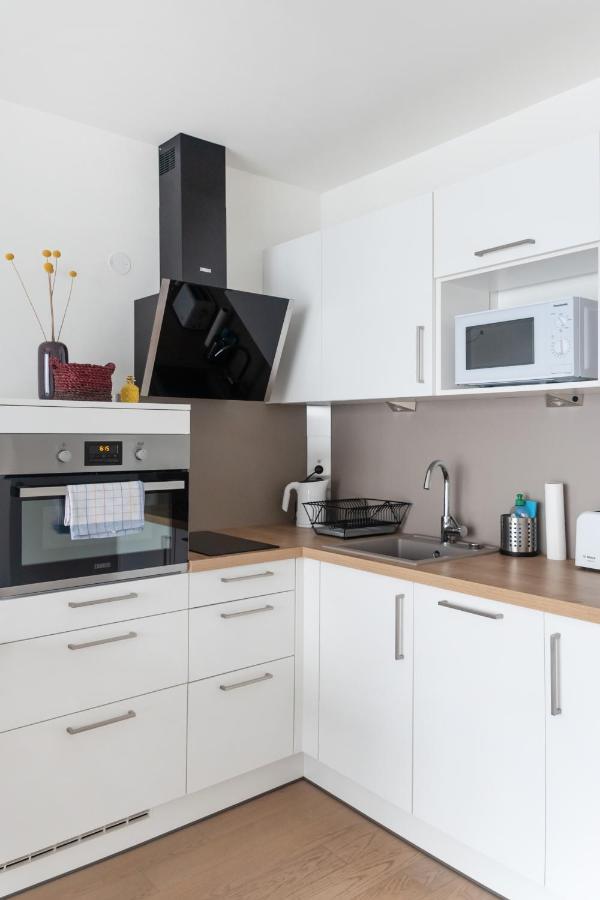 וינה Quiet And Cozy Apartment Next To Mariahilfer Strasse And Naschmarkt With Ac, Minimum 30 Nights מראה חיצוני תמונה